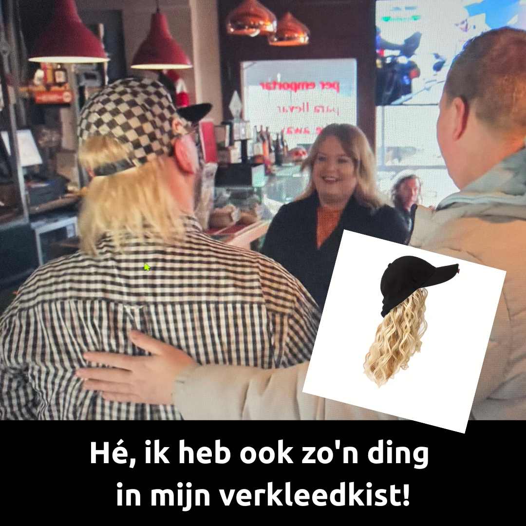 Petje met een haarstukje eraan vast