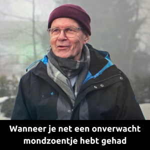 Hans uit Noorwegen lacht
